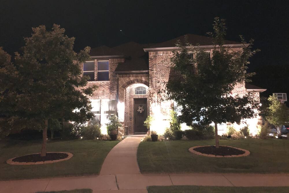 Photo of Outdoor in Red Oak