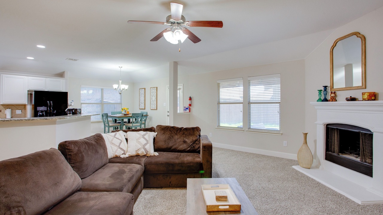 Photo of Livingroom in Little Elm