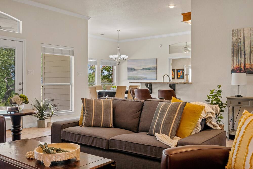 Photo of Livingroom in Belton