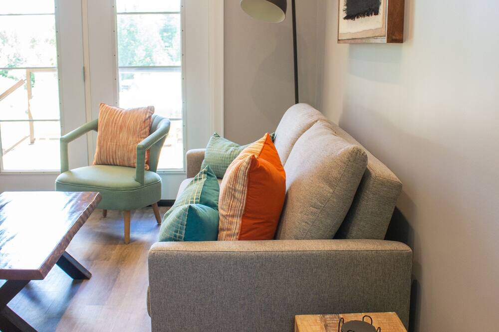 Photo of Livingroom in Bobcaygeon