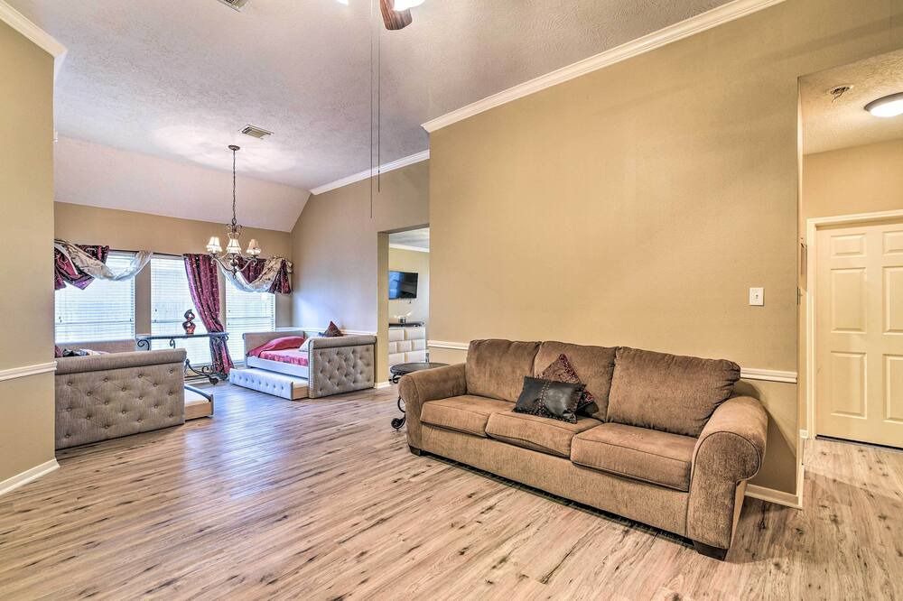 Photo of Bedroom in Atascocita