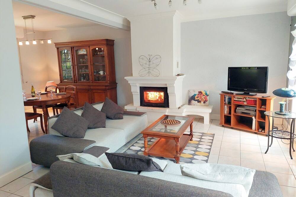 Photo of Livingroom in Plouenan