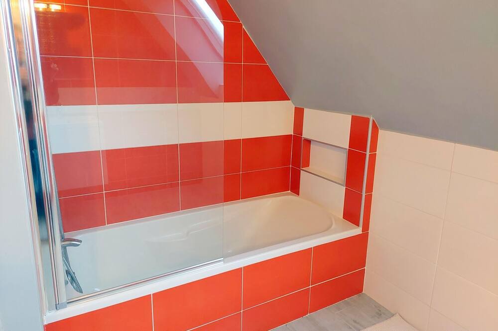 Photo of Bathroom in Plouenan