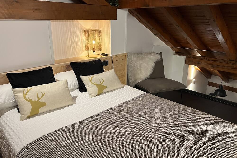 Photo of Bedroom in Sort