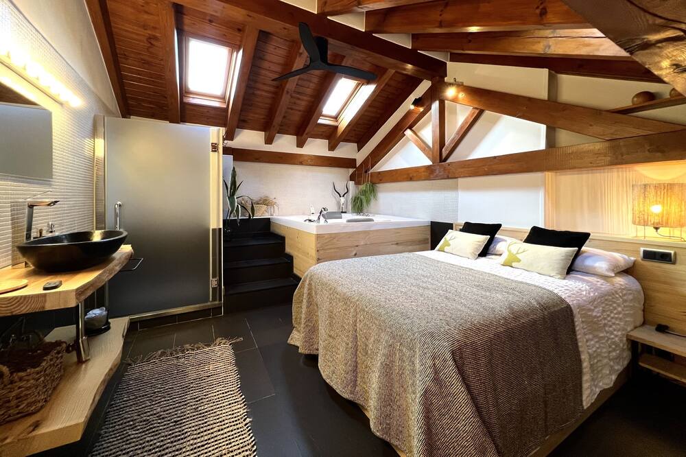 Photo of Bedroom in Sort