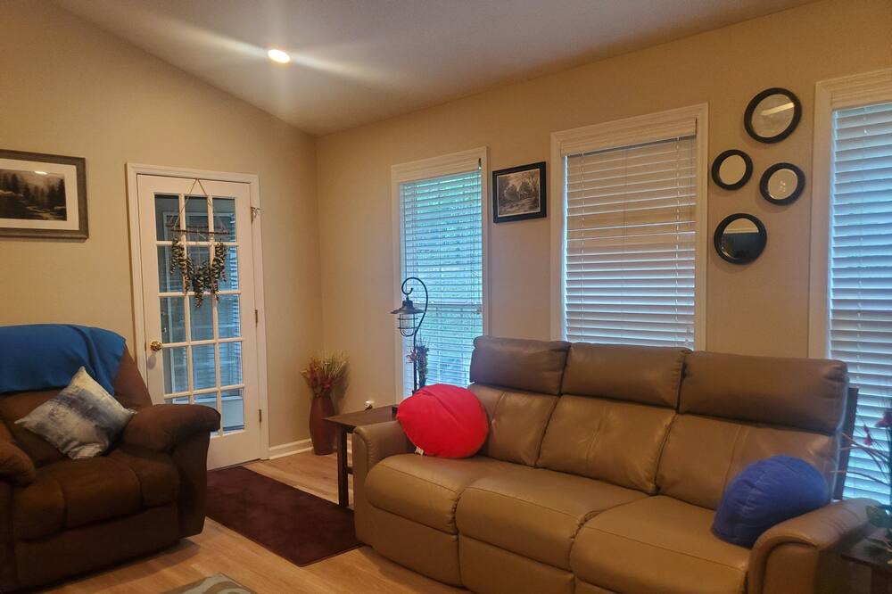 Photo of Bedroom in Midland