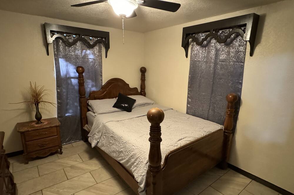 Photo of Bedroom in Eagle Pass