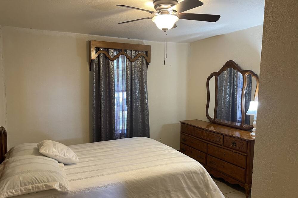 Photo of Bedroom in Eagle Pass