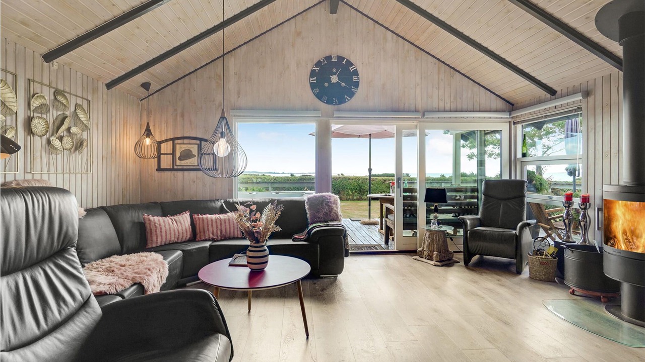 Photo of Others in Næs