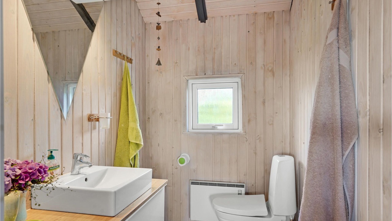 Photo of Others in Næs