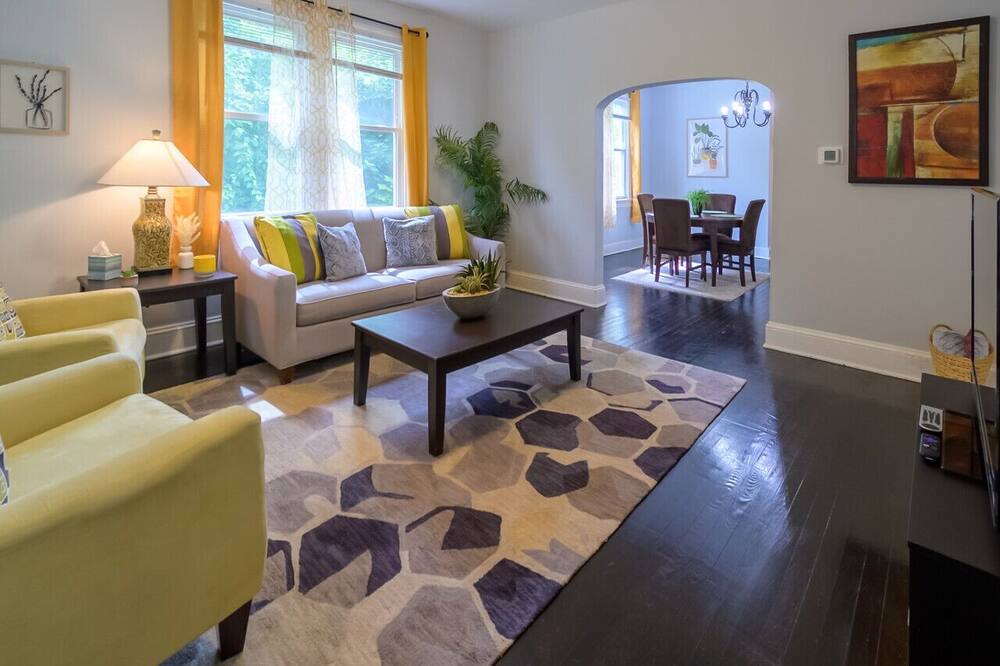 Photo of Livingroom in North Chesterfield