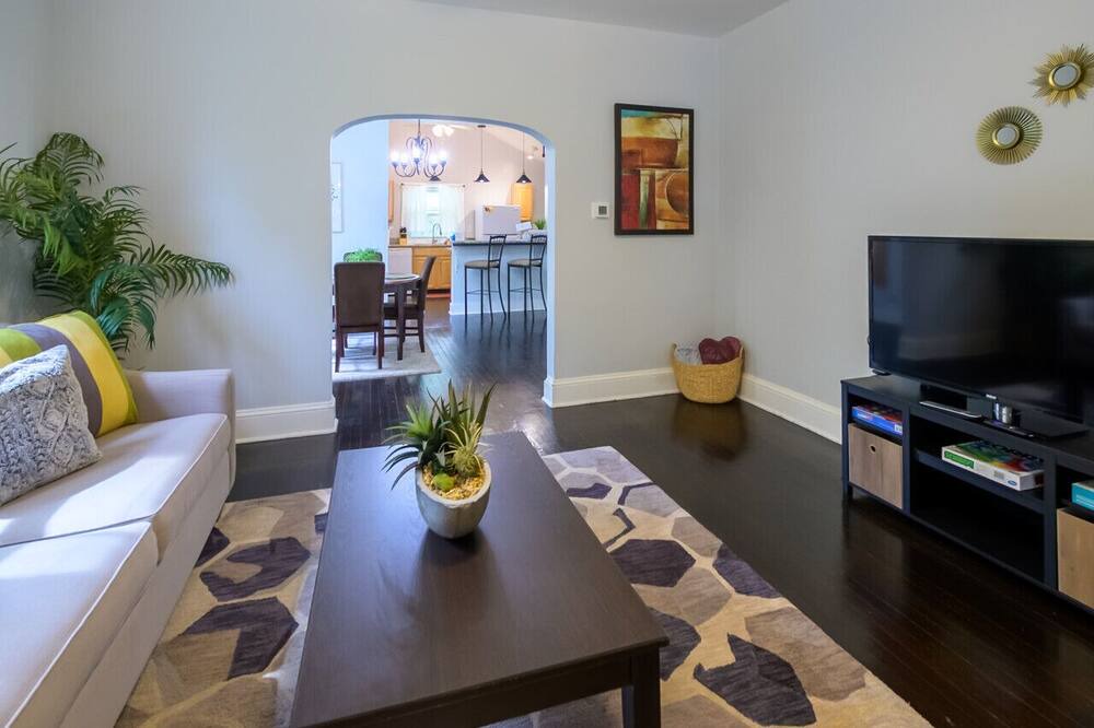 Photo of Livingroom in North Chesterfield