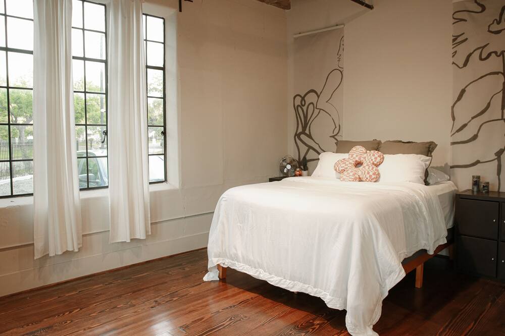 Photo of Bedroom in Greater East End