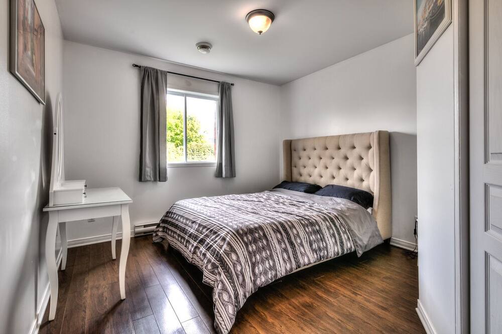 Photo of Bedroom in Brossard