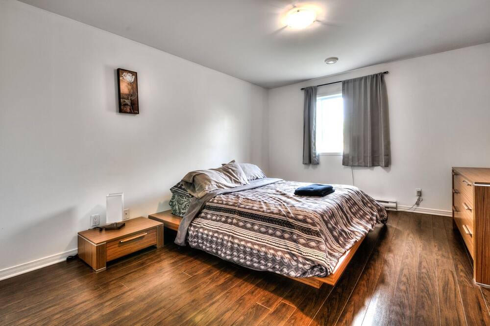 Photo of Bedroom in Brossard
