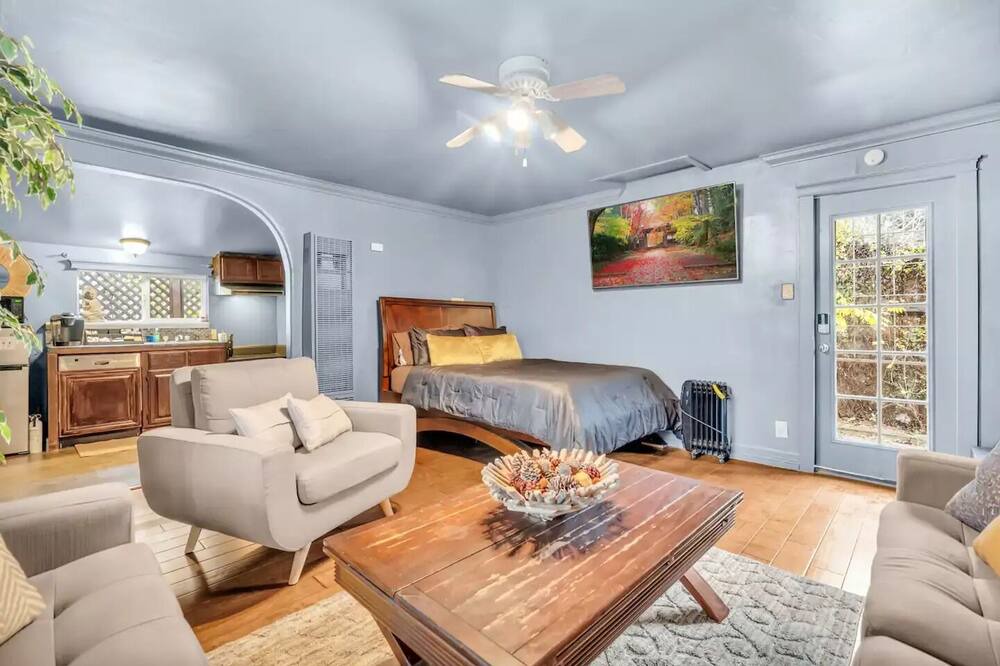 Photo of Bedroom in Loomis