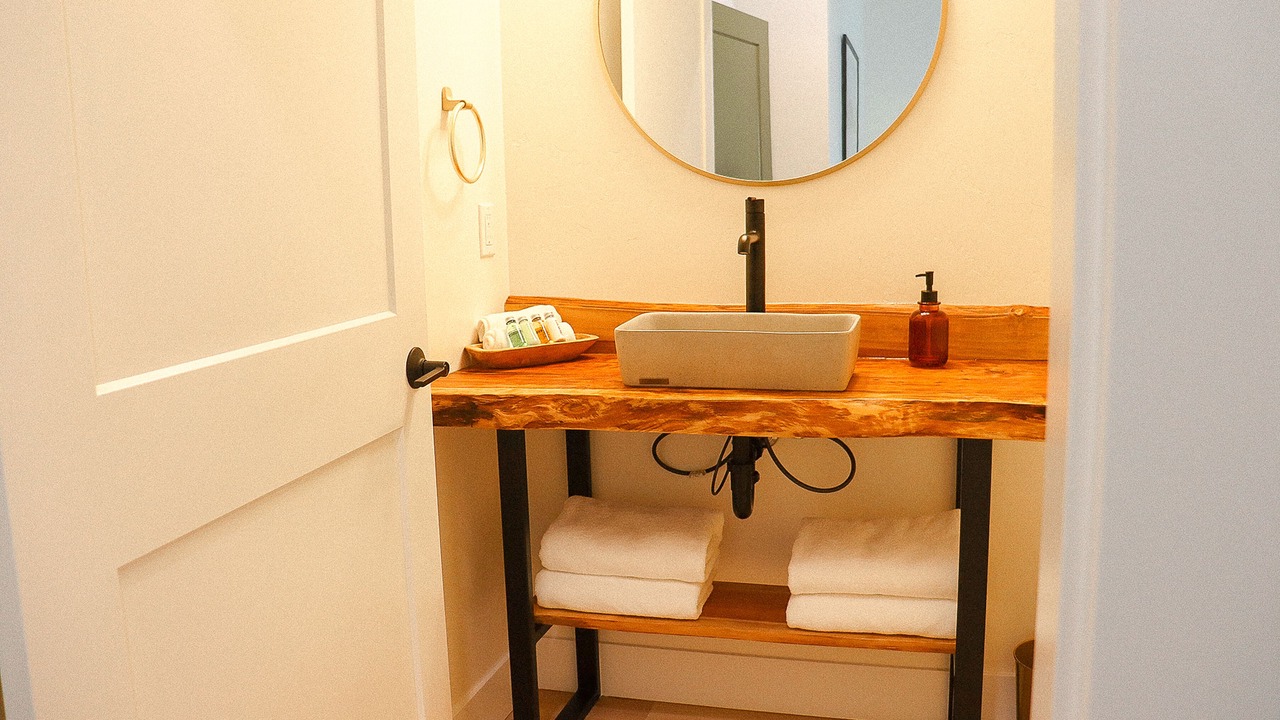 Photo of Bathroom in Gold Beach