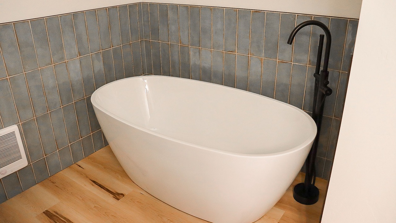 Photo of Bathroom in Gold Beach