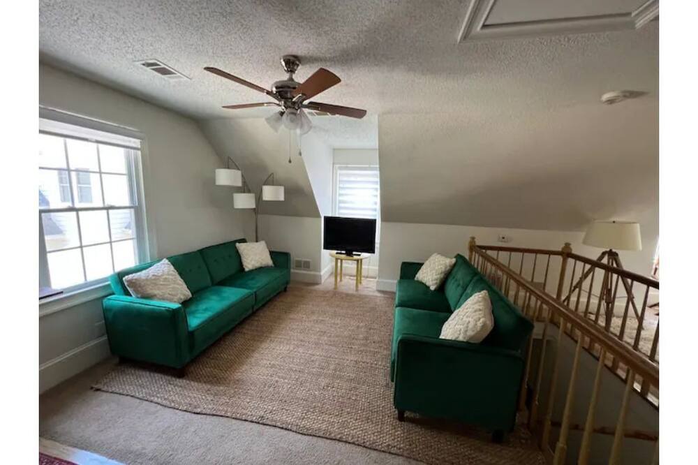 Photo of Livingroom in Griffin