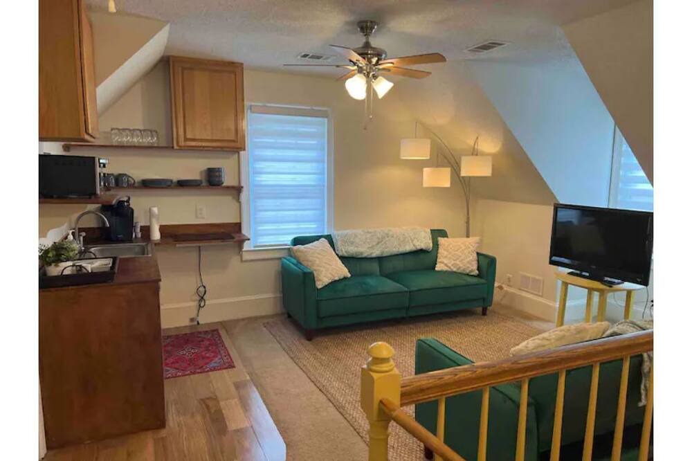 Photo of Livingroom in Griffin