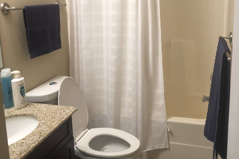 Photo of Bedroom in Craddockville