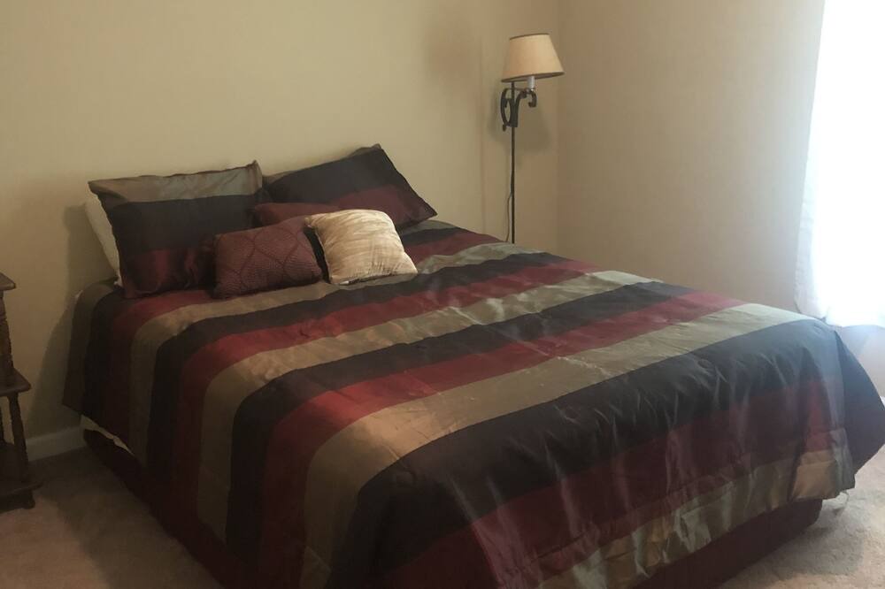 Photo of Bedroom in Craddockville