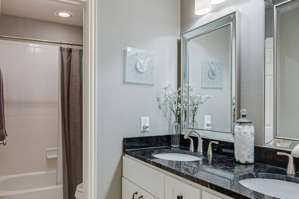 Photo of Bathroom in Flower Mound