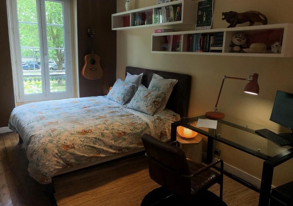 Photo of Bedroom in Melun