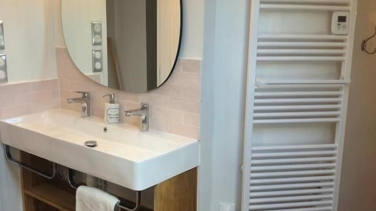 Photo of Bathroom in Melun
