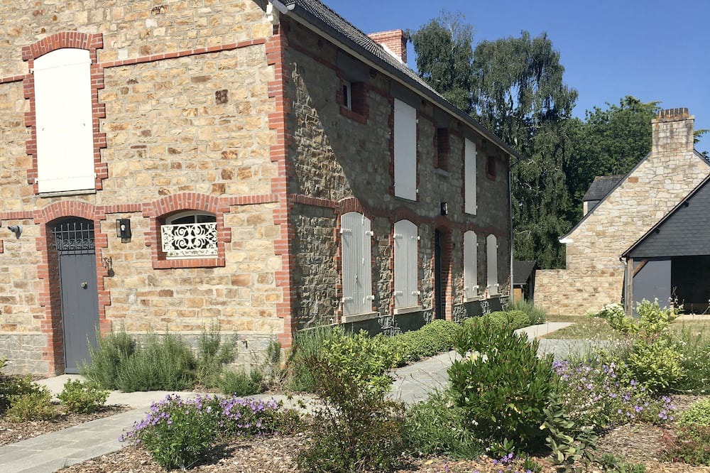 Photo of Outdoor in Broons