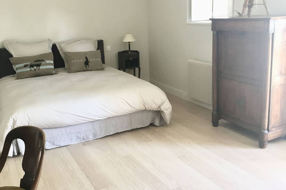 Photo of Bedroom in Broons