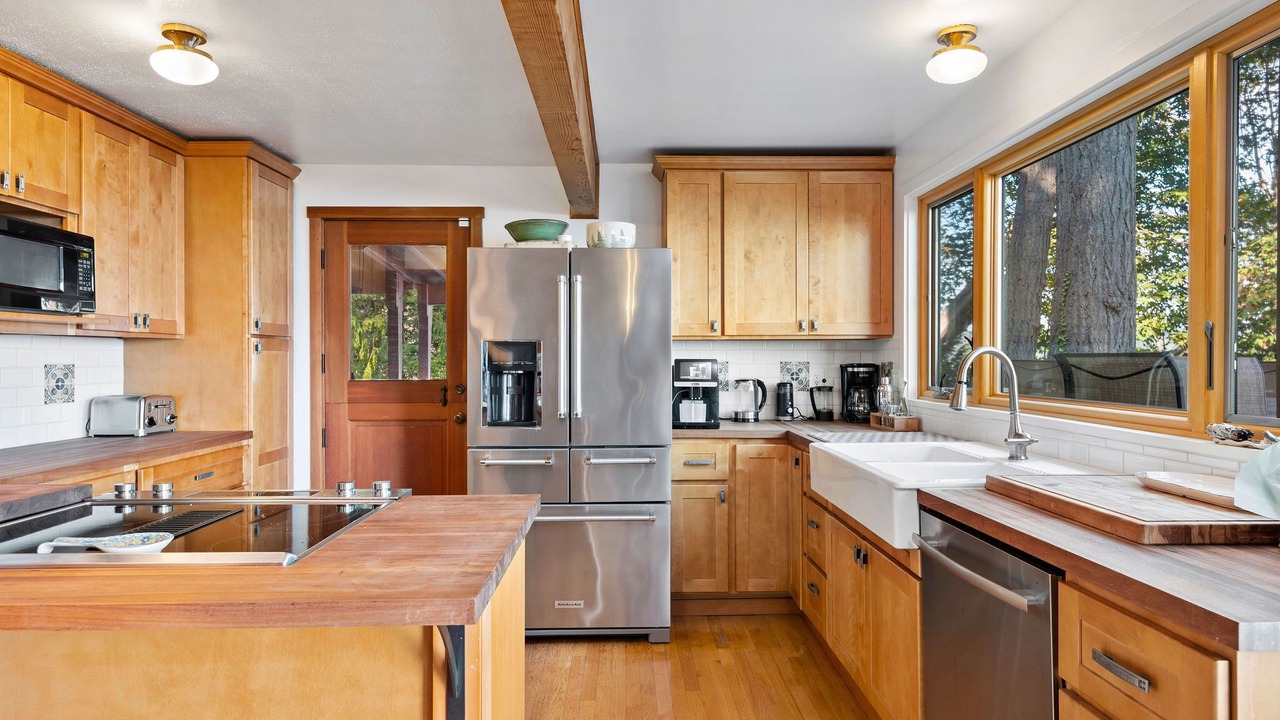 Photo of Kitchen in Suquamish