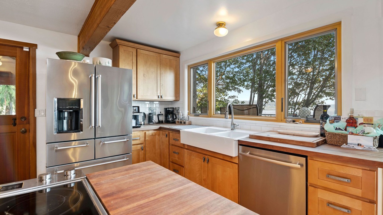 Photo of Kitchen in Suquamish