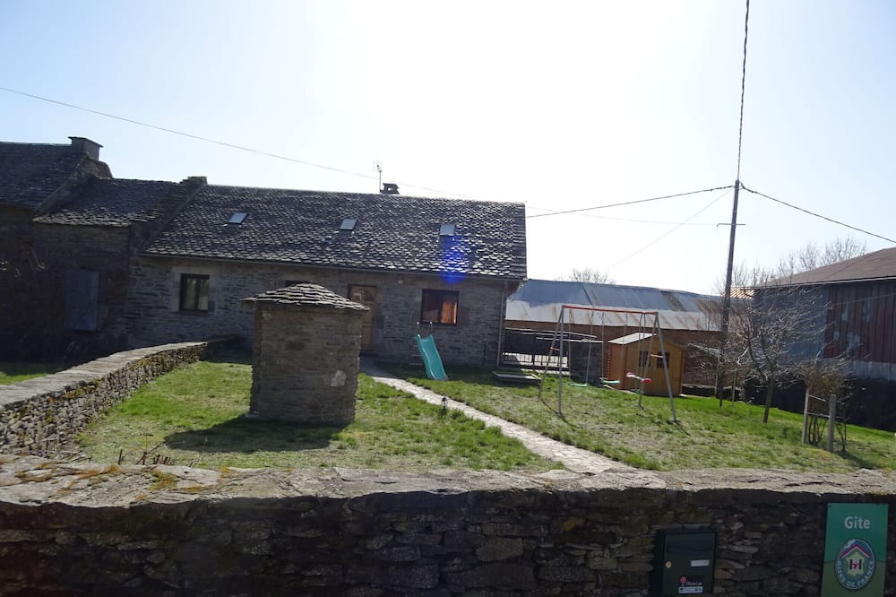 Photo of Outdoor in Curan