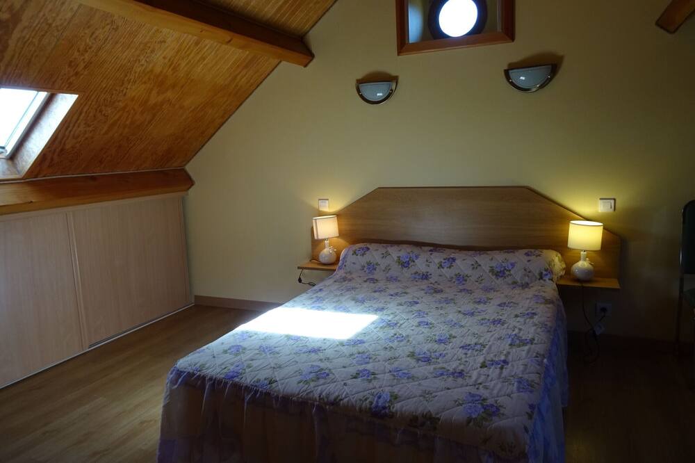 Photo of Bedroom in Curan