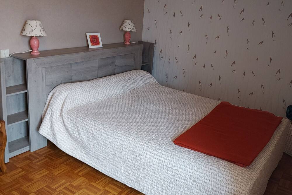 Photo of Bedroom in Recoules-Previnquieres