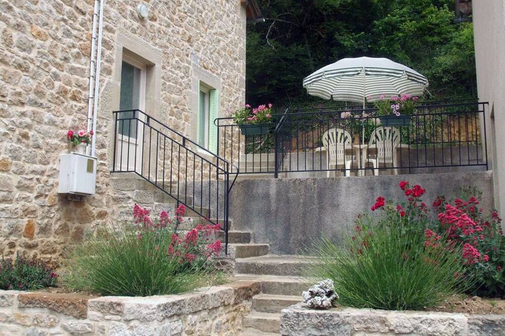 Photo of Outdoor in Recoules-Previnquieres