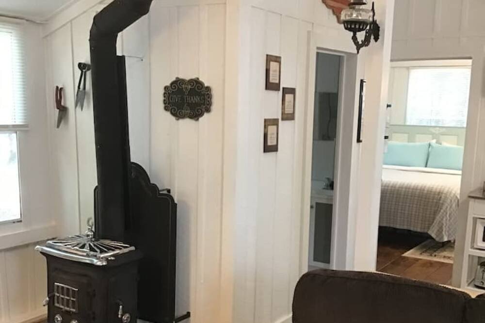 Photo of Bedroom in Hartshorn