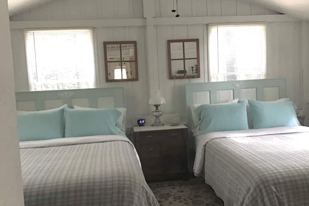 Photo of Bedroom in Hartshorn