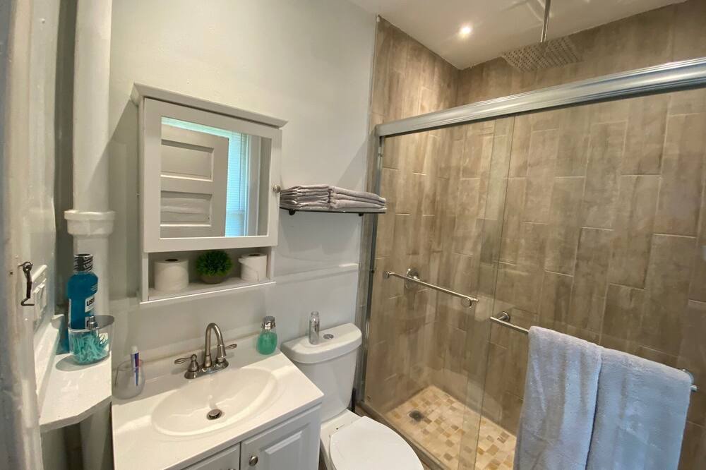 Photo of Bathroom in Orange Lake
