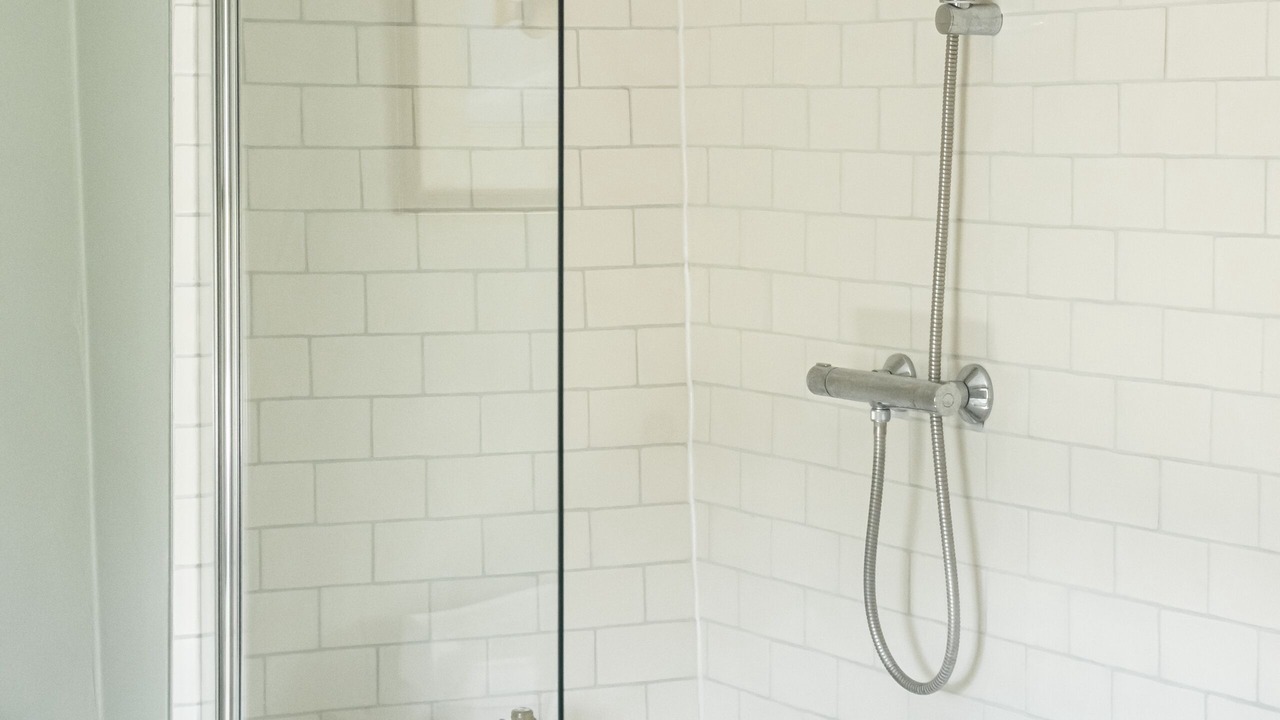 Photo of Bathroom in Coln St Aldwyns