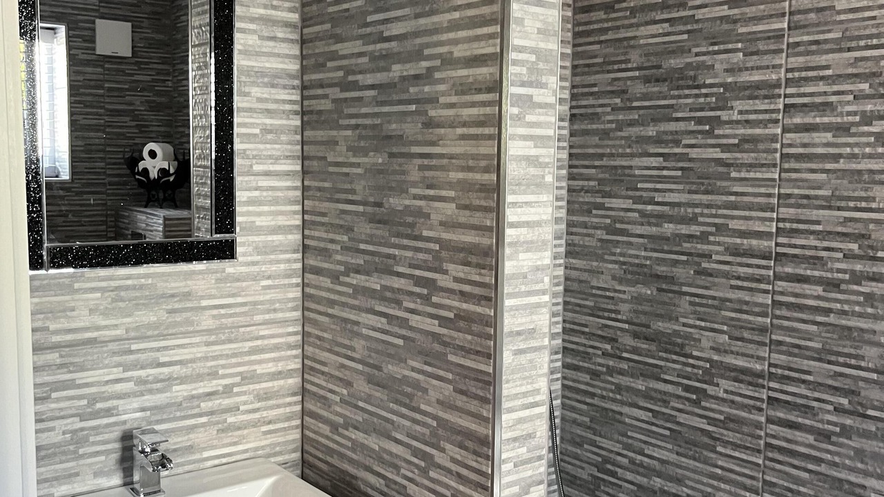 Photo of Bathroom in Lydden