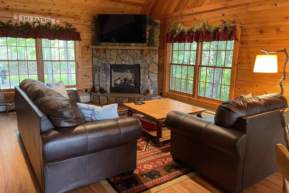 Photo of Livingroom in North Creek