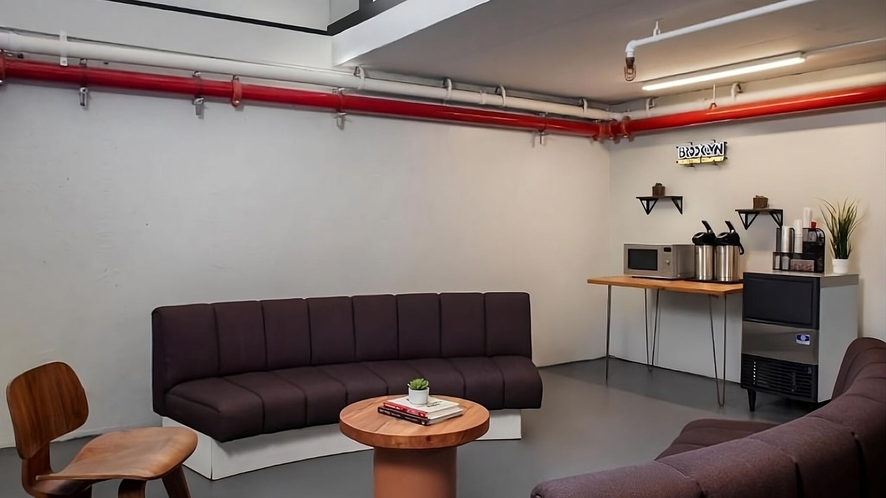 Photo of Others in Hiler