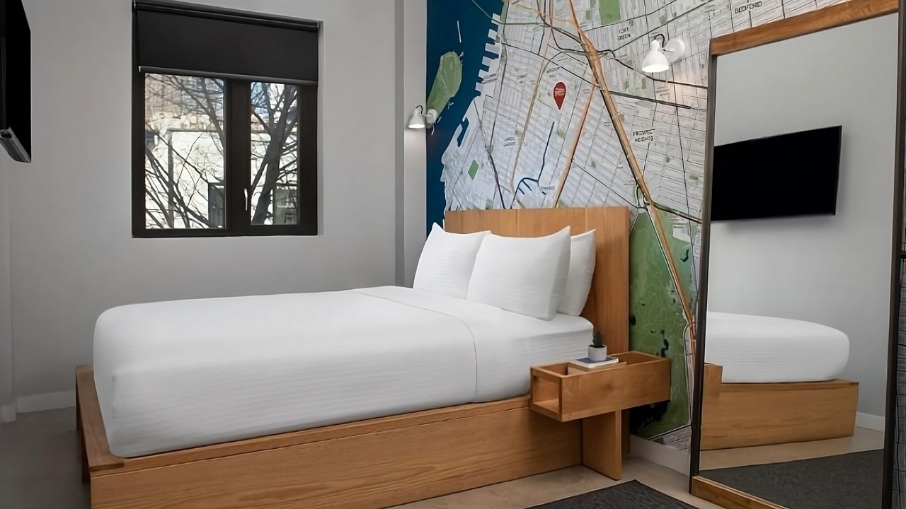 Photo of Others in Hiler