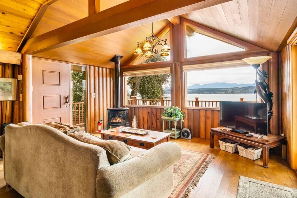 Photo of Livingroom in Poulsbo
