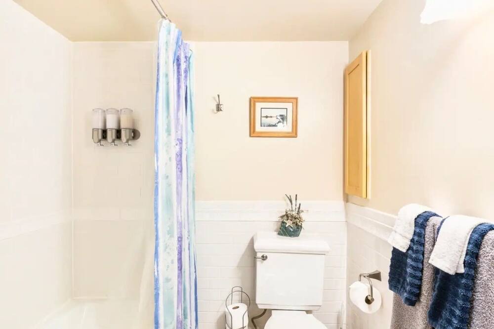 Photo of Bedroom in Poulsbo