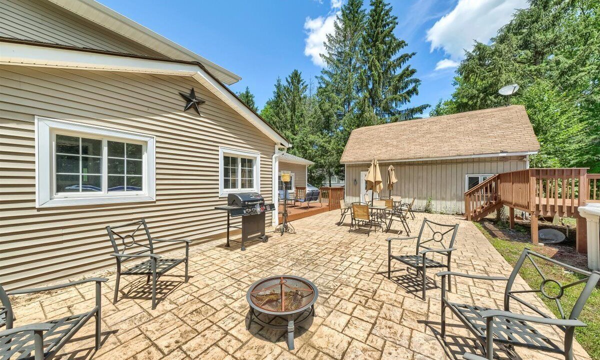 Photo of Outdoor in Burlingham