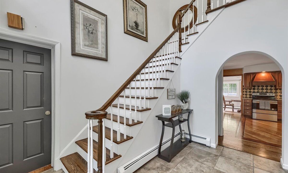 Photo of Others in Burlingham