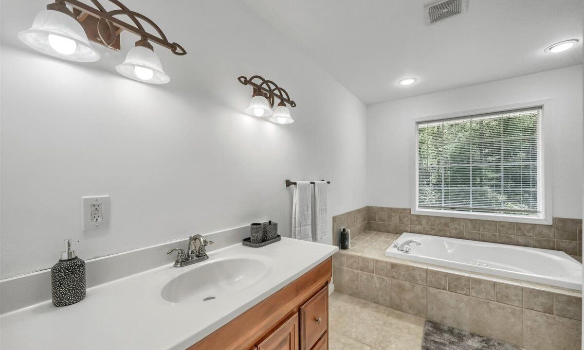 Photo of Others in Burlingham